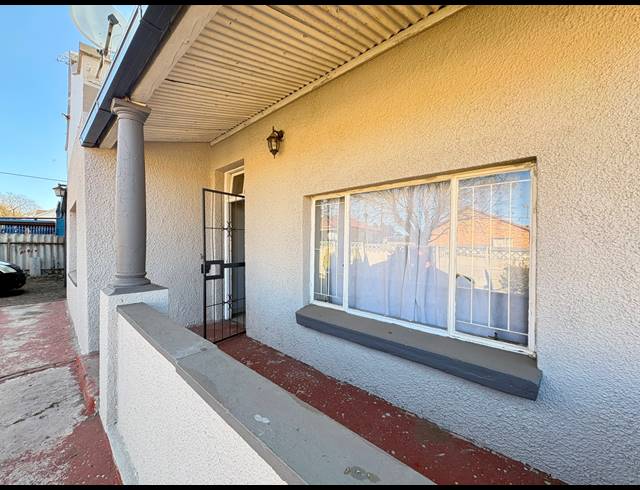 2 BEDROOM HOUSE FOR SALE IN BRAKPAN CENTRAL